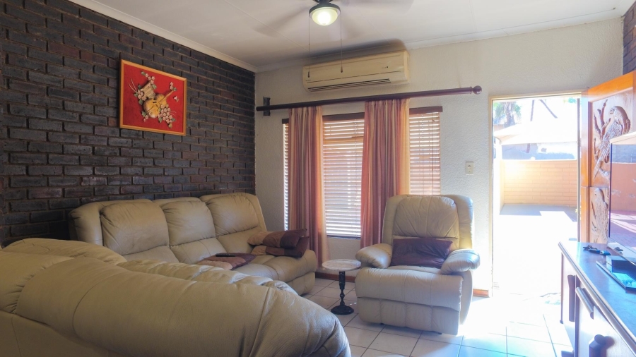 2 Bedroom Property for Sale in Rustenburg Central North West
